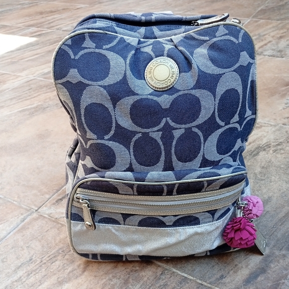 Coach Poppy Signature Navy and Light Gray Patterned Backpack - Picture 4 of 16